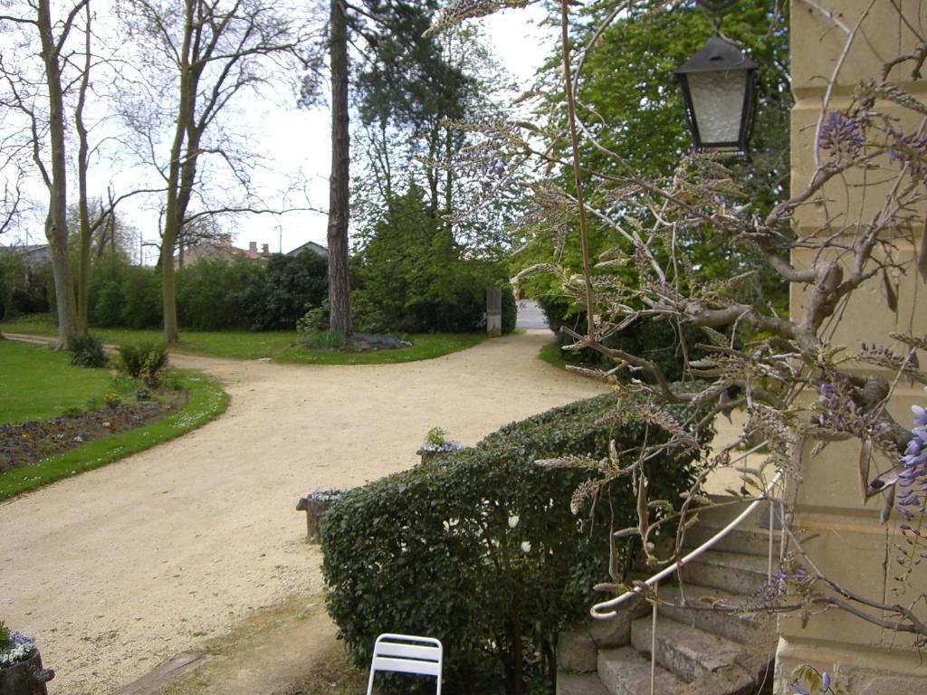 Bed and Breakfast Chateau Du Beugnon à Tigné Extérieur photo